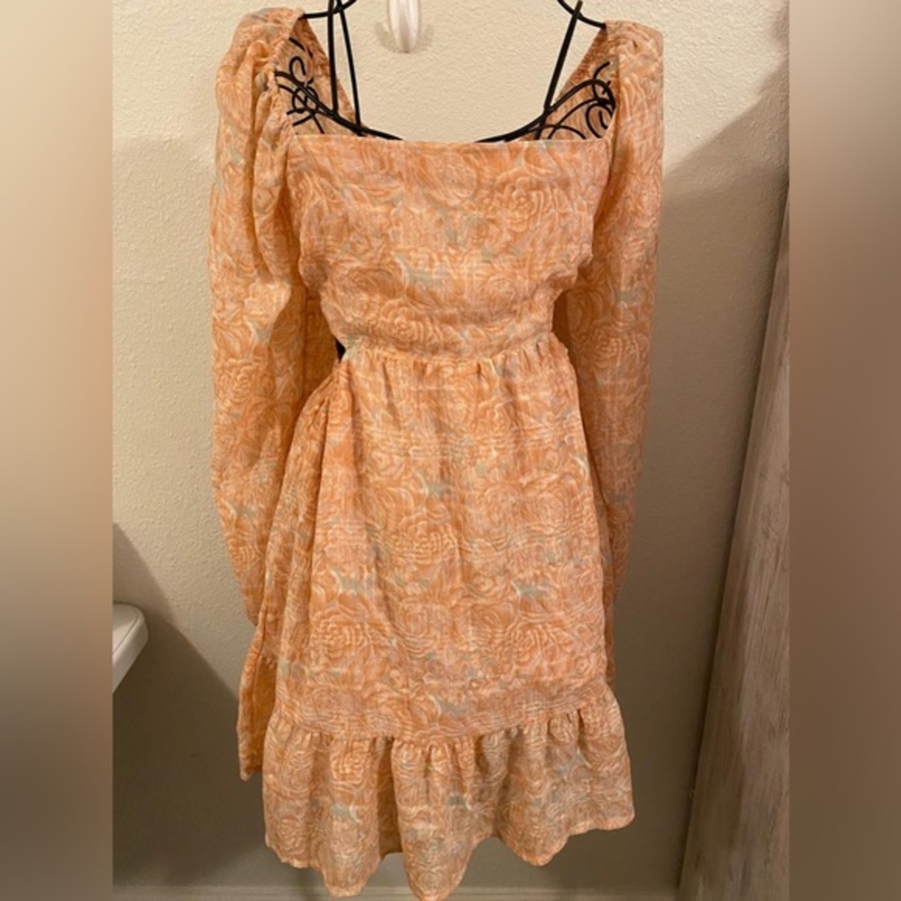 LUSH Blush Floral Dress. Size M